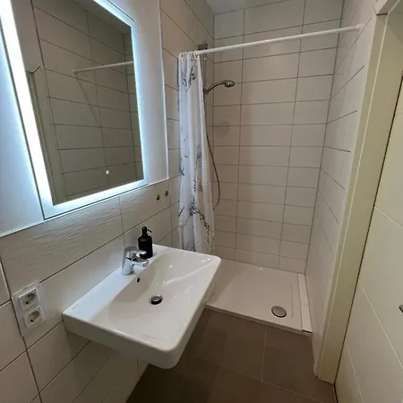 Exklusive 2 Zimmer Eg Wohnung Mit Balkon In Top Lage! Bremen Exterior photo